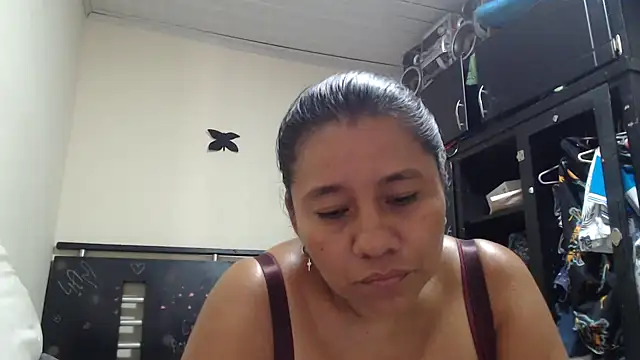 adrixxx38 webcam