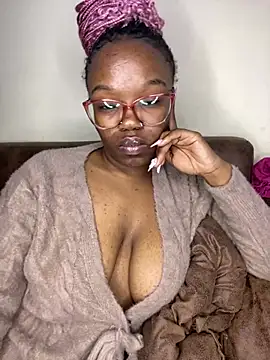 YummyMelanin117 webcam