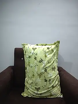 Tinaa_baby webcam