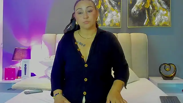 VaniaRouse webcam