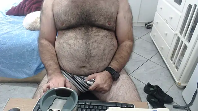 MysterBearMG webcam