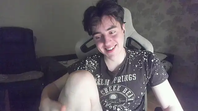 Knuckles17 webcam