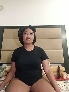 SpicyKittyxxx webcam