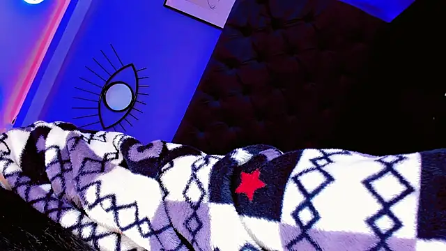 IssabellaIzzy webcam