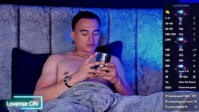LiamDeep webcam