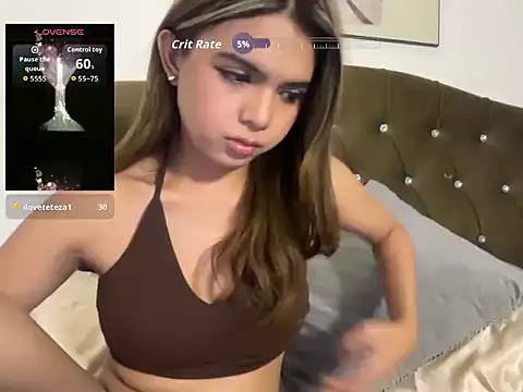 WomanofWorldTS webcam