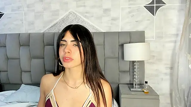 ZarinaWynne webcam