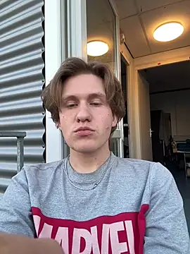 your_boy_NL webcam