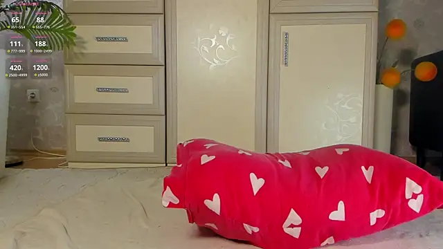 LilithVance webcam
