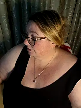 Iceprincess2bad4u webcam