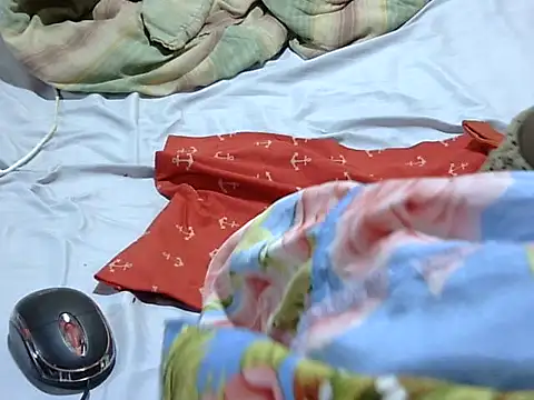 Petite_melan webcam