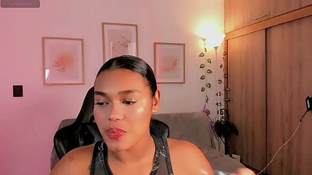 aleja_montiel__ webcam