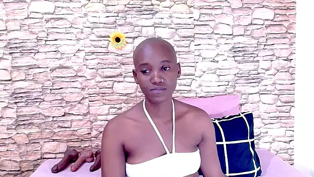 EbonyOlive69 webcam