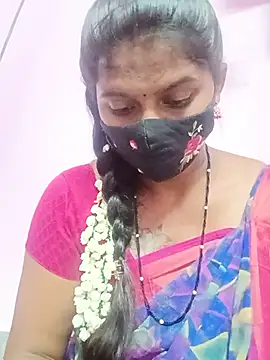 CuteDevilAnu webcam