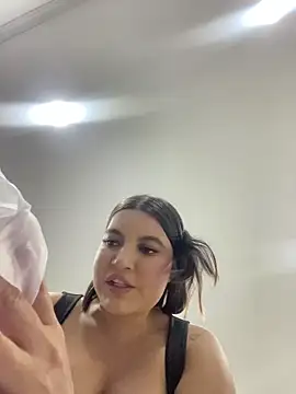 Pretty_Julieta webcam