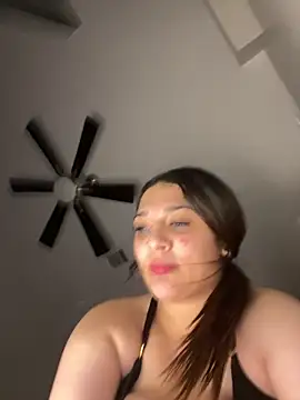 treasurebabii webcam