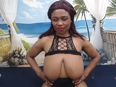 queenOfboobs webcam