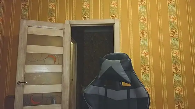 warm_pearl webcam