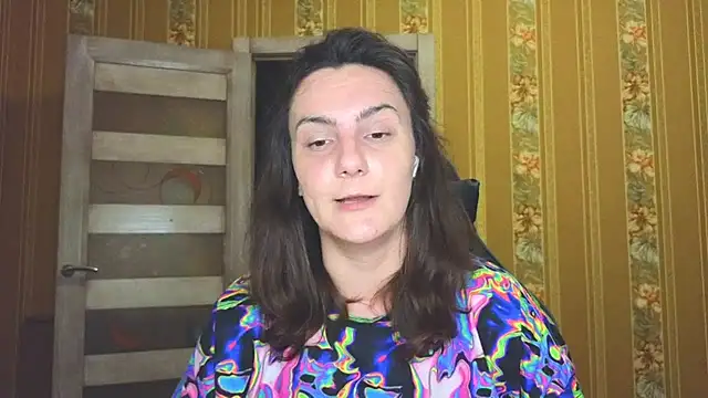 warm_pearl webcam
