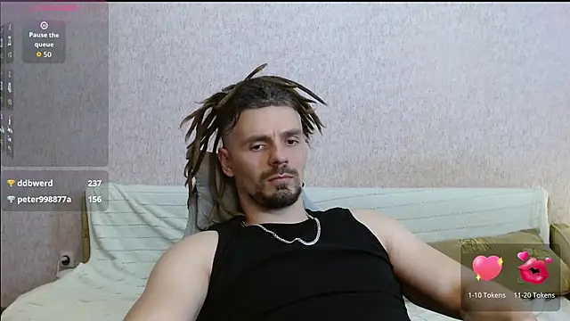 Aestheticguy101 webcam