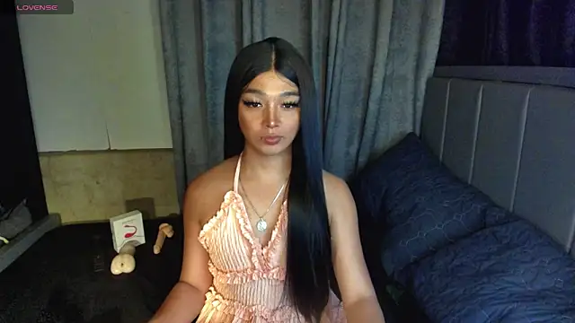 TrinityFucksYou live cam
