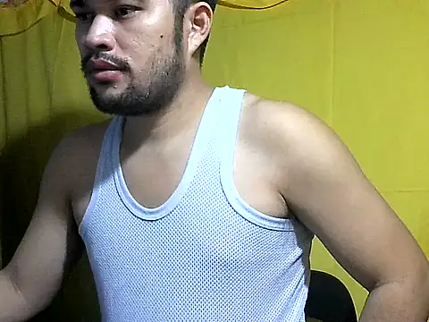 HairyHottestpinoyHandsome webcam