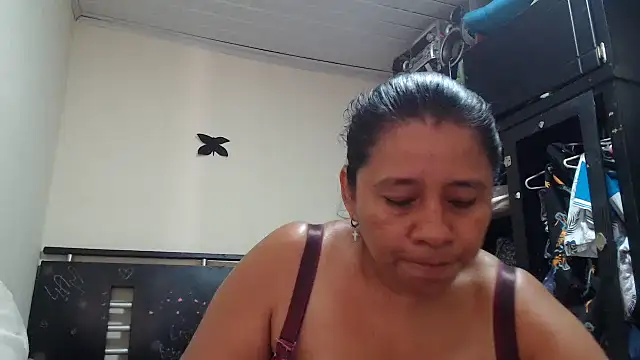 adrixxx38 webcam
