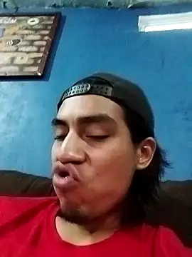 AlexAlejandro13 live cam