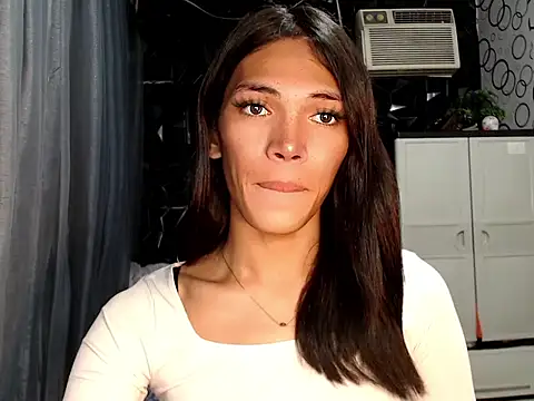 GORGEOUS_CARMEE webcam