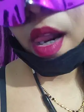 sweetylove01 webcam