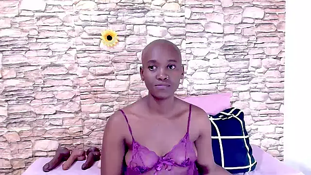 EbonyOlive69 webcam