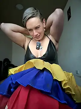 MARILYNMADELENAKOVANOVA webcam