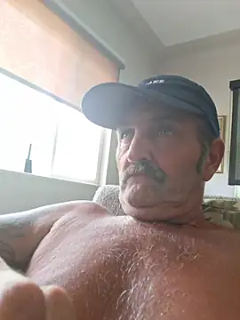 Hotbodyscottie live cam