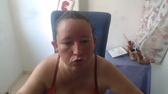 Yohis_Kiut25 live cam