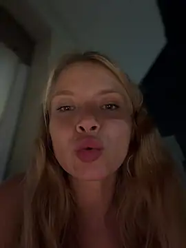 AnastasiaAniess webcam