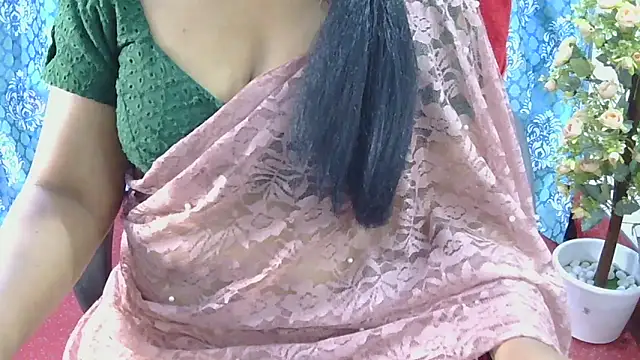 Indian_anu_mallu