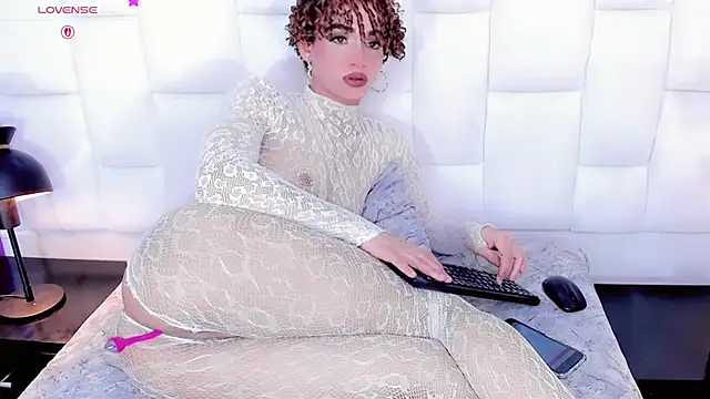 Nauthy_girl webcam