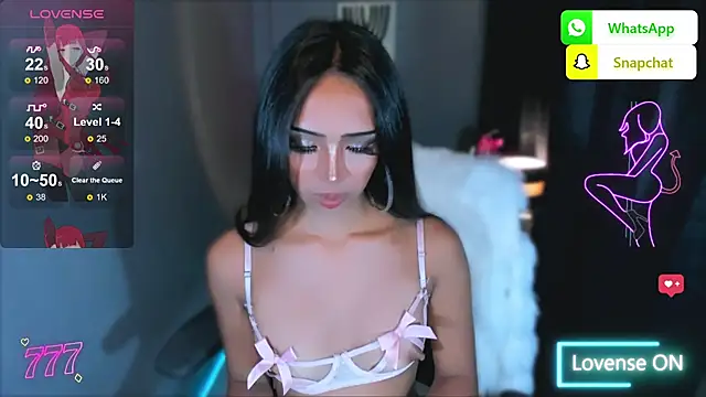 xUrGoddess_islaCumsAlotx webcam