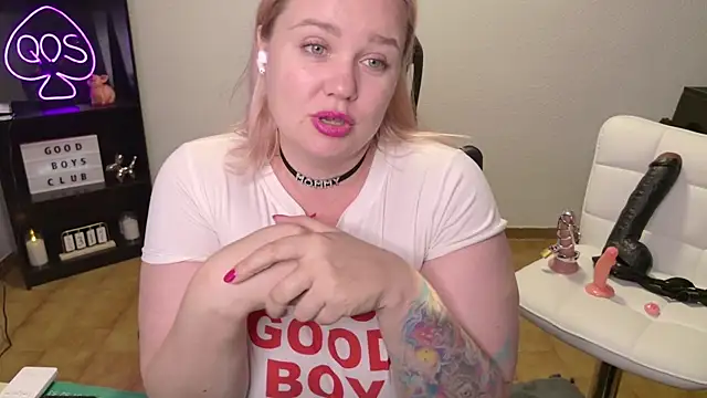 MargotGrey webcam