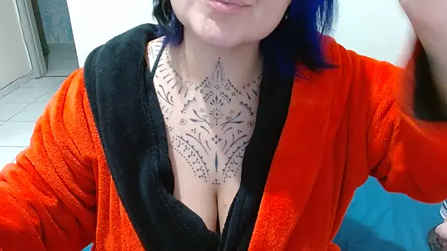 vaholiver webcam