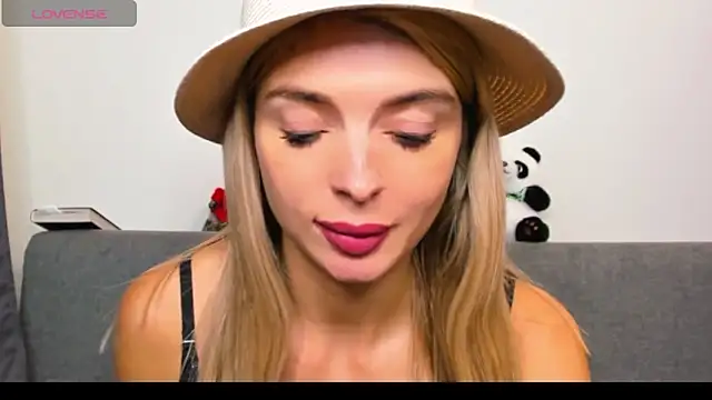 _ellen_meow_ webcam