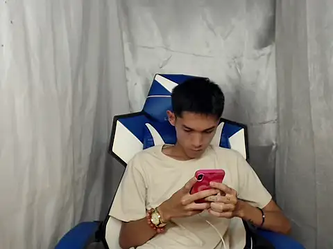 riks_tyler live cam