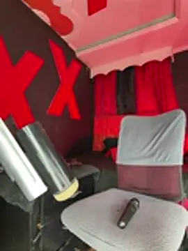abrilbigcock live cam