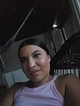 Pretty_Julieta webcam