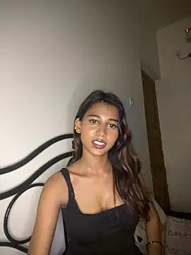 STRIP_GLOW Live Webcam on Stripchat
