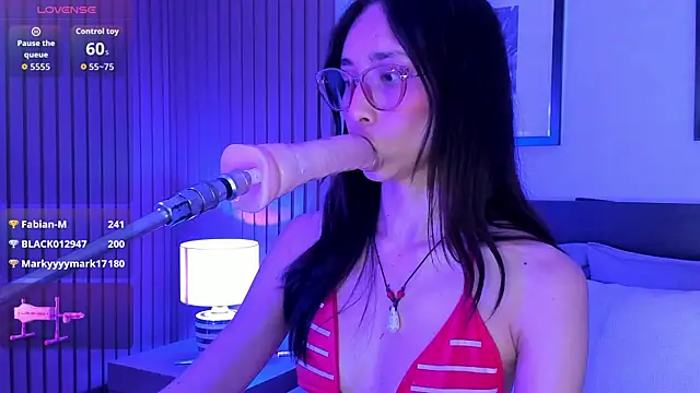 doll_bella_ webcam