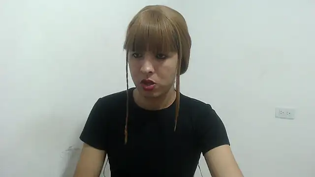 estefania224 webcam