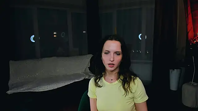 Ariadna_Shy webcam