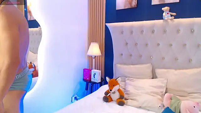 SalvadorFit live sex cam