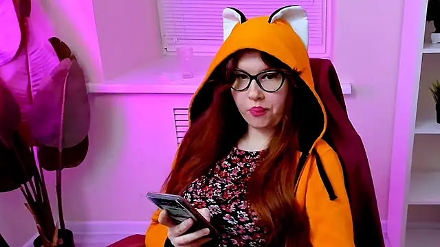 CarolGiggly webcam